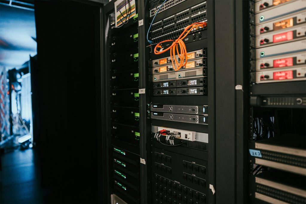 kevin-ache-2JJ3wBHu4_0-unsplash (2)